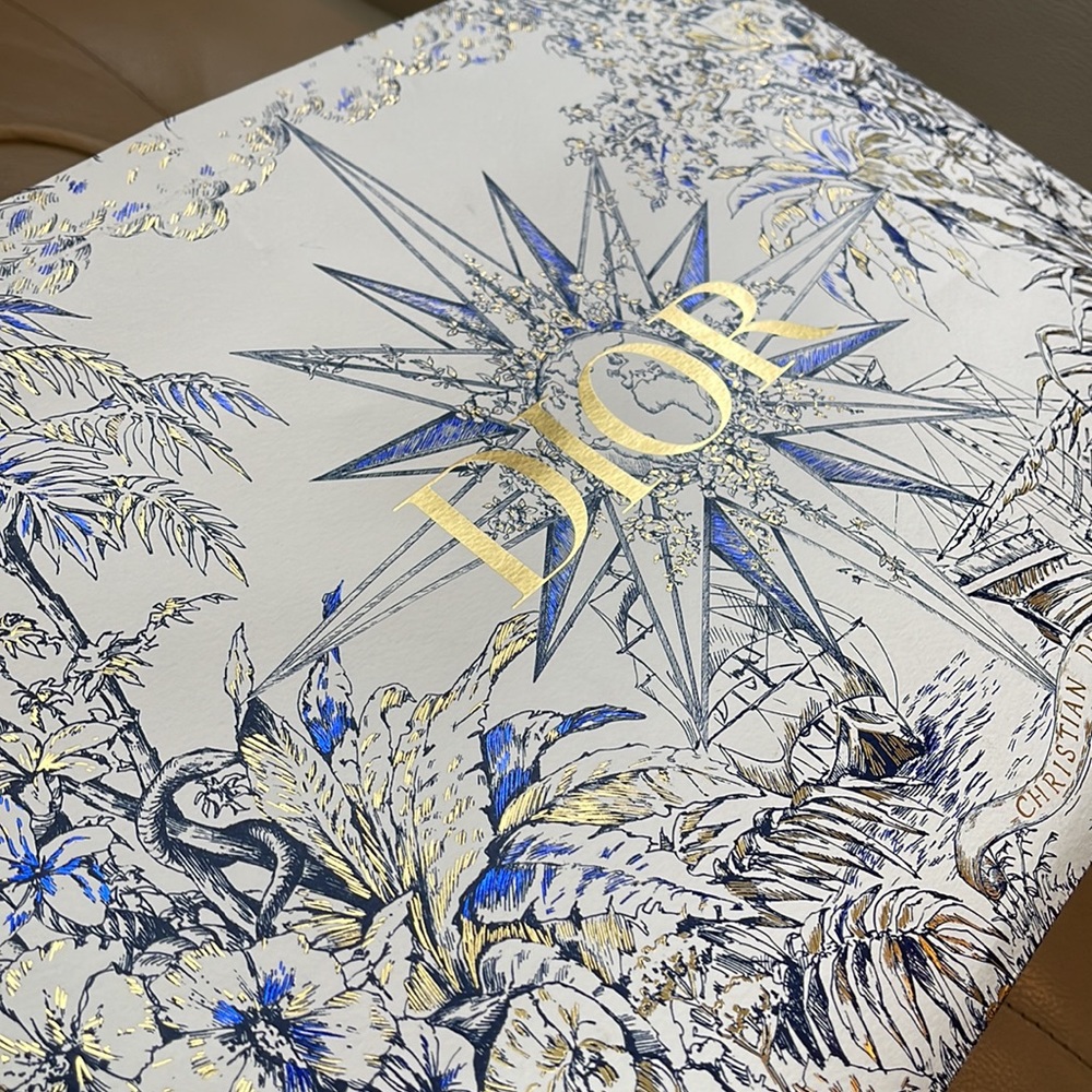 Holiday Limited Edition Dior Shopping Bag, Ribbon, Gold Dior Star